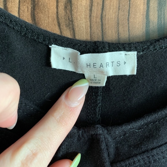 Brandy Melville Black Cropped Top - Picture 3 of 3